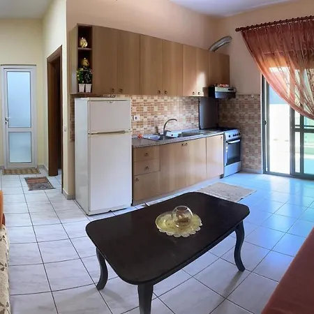 Roan Near Sea Apartment